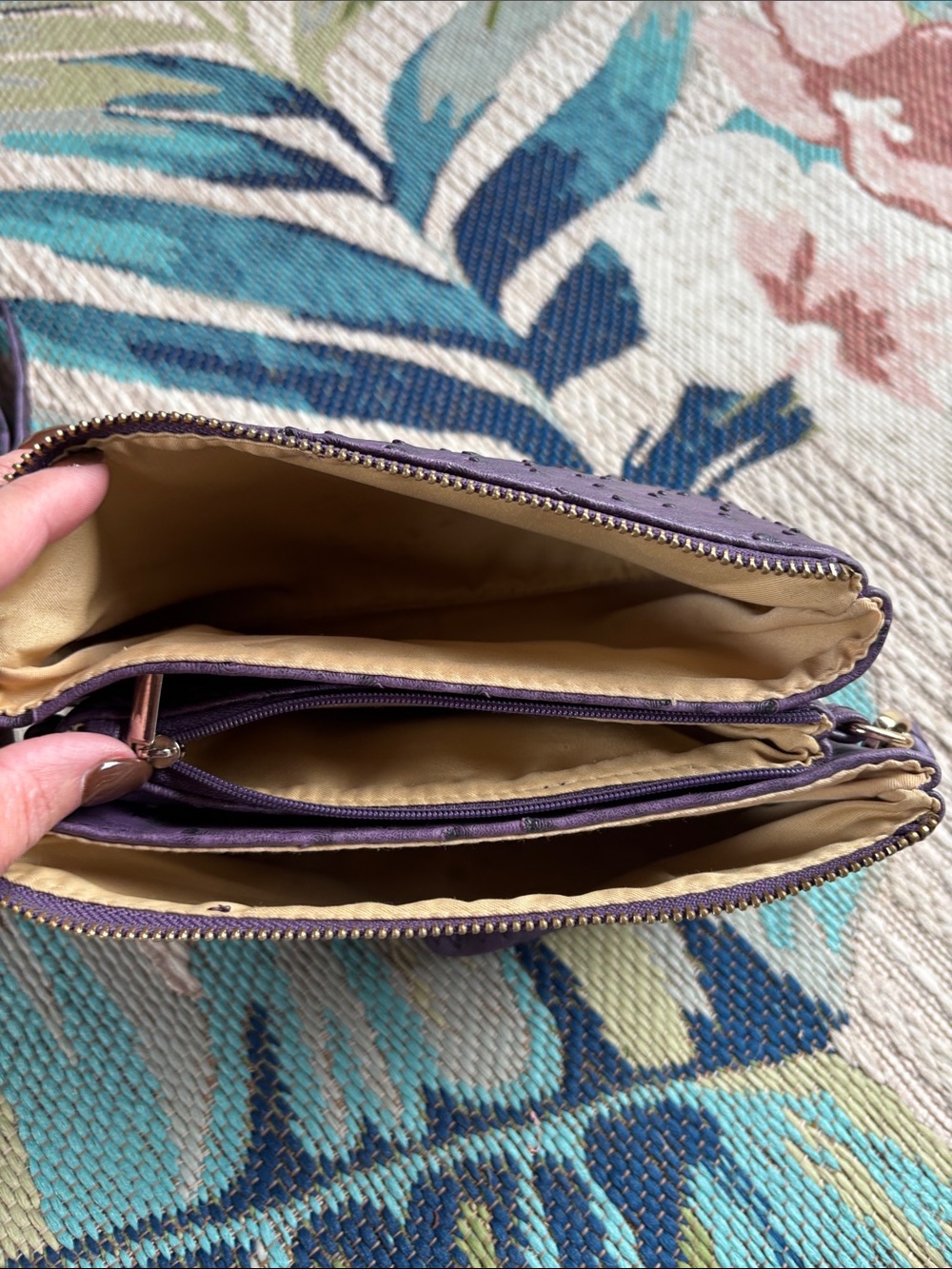 Compact Purple Ostrich-Texture Crossbody Bag - Picture 5 of 11